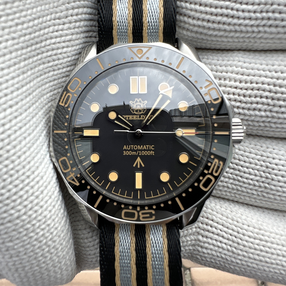 STEELDIVE Official Dive Watch