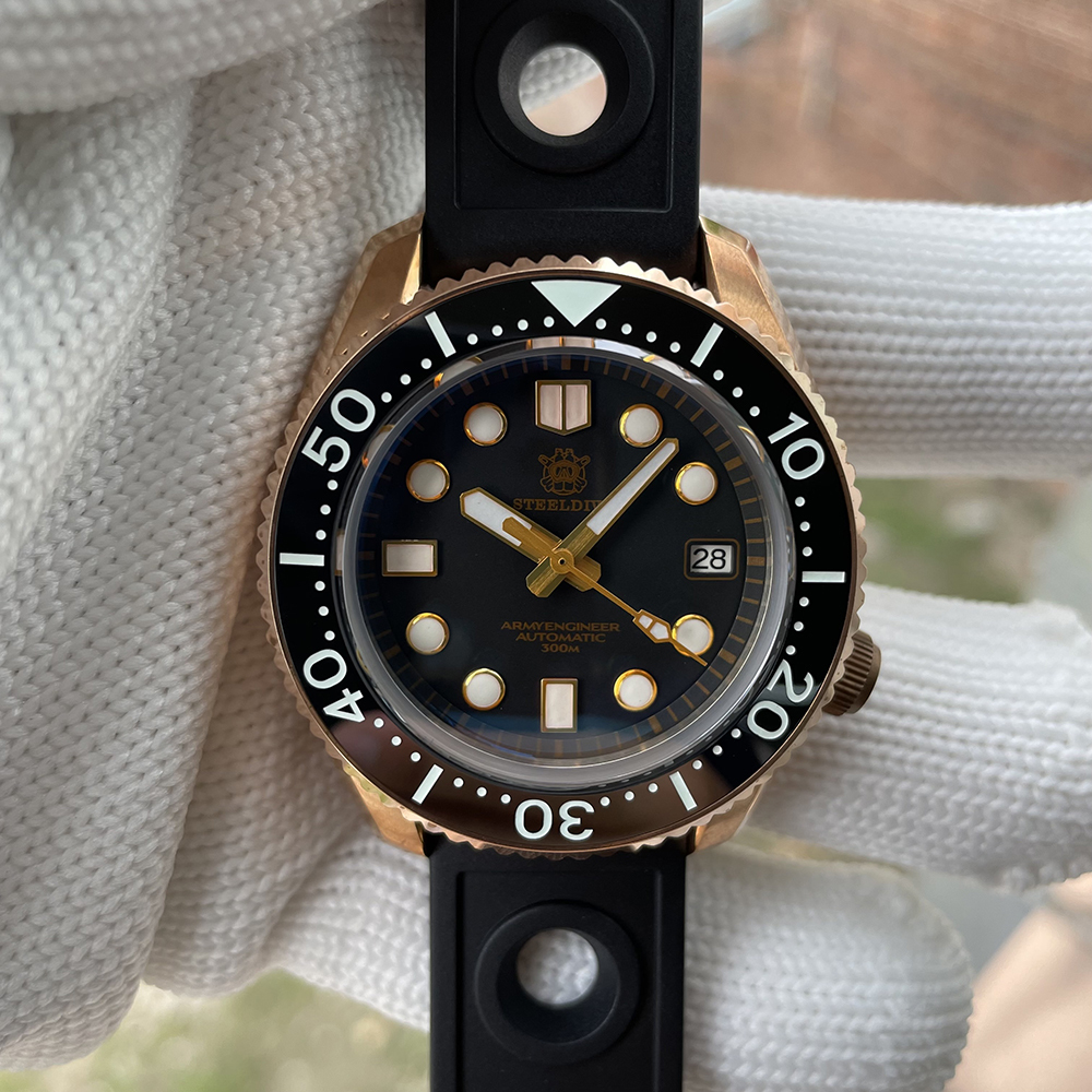 STEELDIVE Official SD1968S Swiss Luminous 44MM One-piece Bronze Case 300M Waetrproof Sapphire Glass NH35 Mens Dive Watch