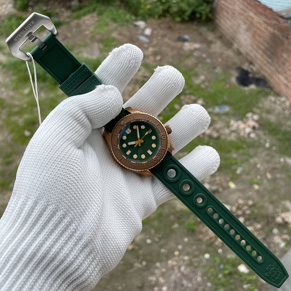 STEELDIVE Official SD1968S Swiss Luminous 44MM One-piece Bronze Case 300M Waetrproof Sapphire Glass NH35 Mens Dive Watch