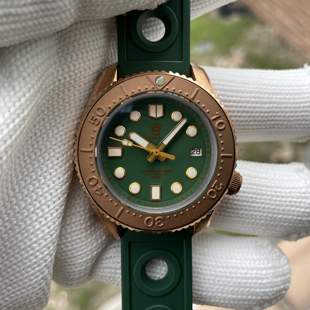 STEELDIVE Official SD1968S Swiss Luminous 44MM One-piece Bronze Case 300M Waetrproof Sapphire Glass NH35 Mens Dive Watch