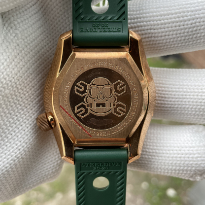 STEELDIVE Official SD1968S Swiss Luminous 44MM One-piece Bronze Case 300M Waetrproof Sapphire Glass NH35 Mens Dive Watch