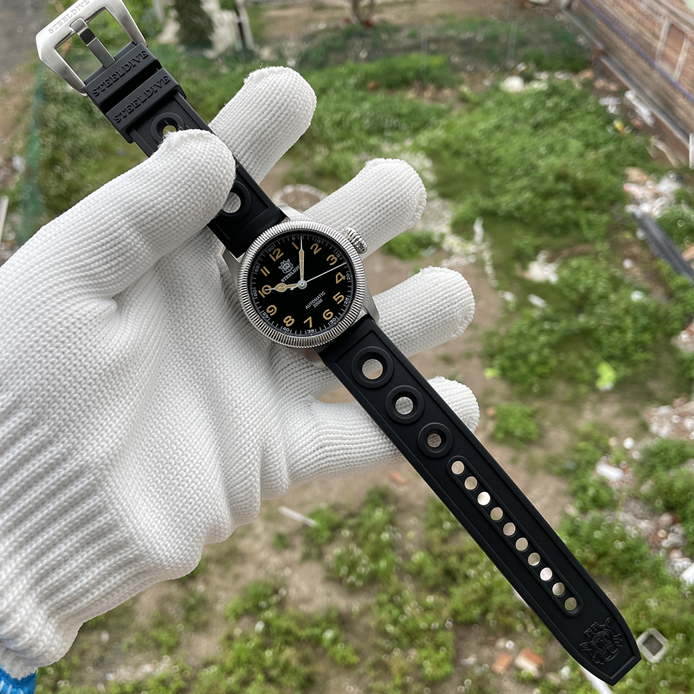 STEELDIVE Official SD1906 Simple Design 200M NH35 Automatic Dive Watch