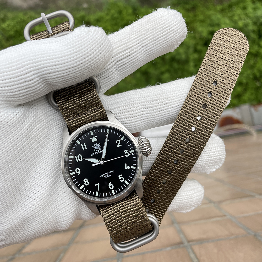 STEELDIVE Official SD1930 Date Function 43MM 200M Waterproof Sapphire Glass NH35 Automatic Movement Mens Dive Watch