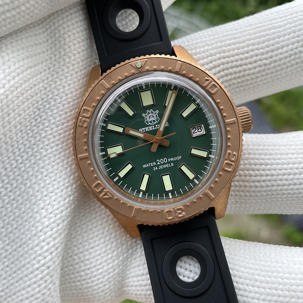 STEELDIVE Official SD1962S Swiss C3 Luminous 200M NH35 Automatic Movement Solid Bronze Case Mens Dive Watch
