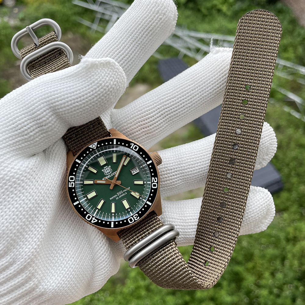 STEELDIVE Official SD1962S Swiss C3 Luminous 200M NH35 Automatic Movement Solid Bronze Case Mens Dive Watch