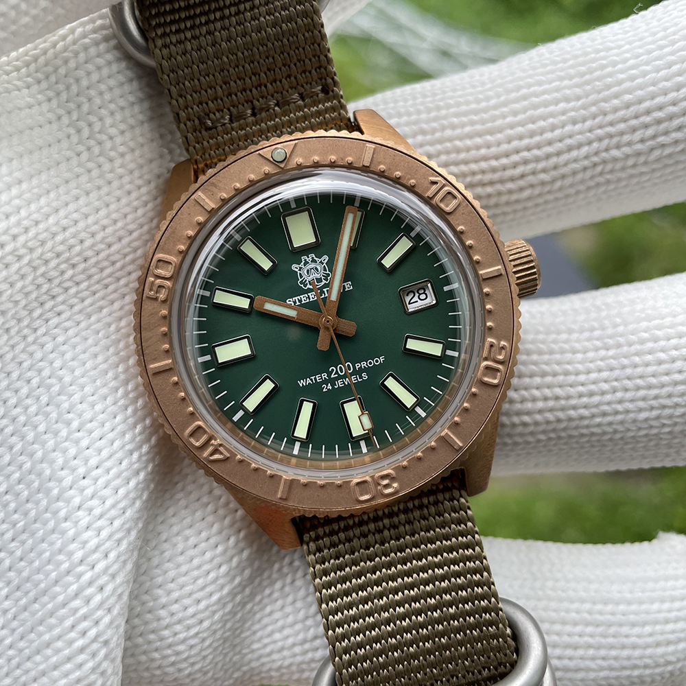 STEELDIVE Official SD1962S Swiss C3 Luminous 200M NH35 Automatic Movement Solid Bronze Case Mens Dive Watch