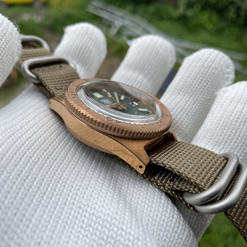 STEELDIVE Official SD1962S Swiss C3 Luminous 200M NH35 Automatic Movement Solid Bronze Case Mens Dive Watch