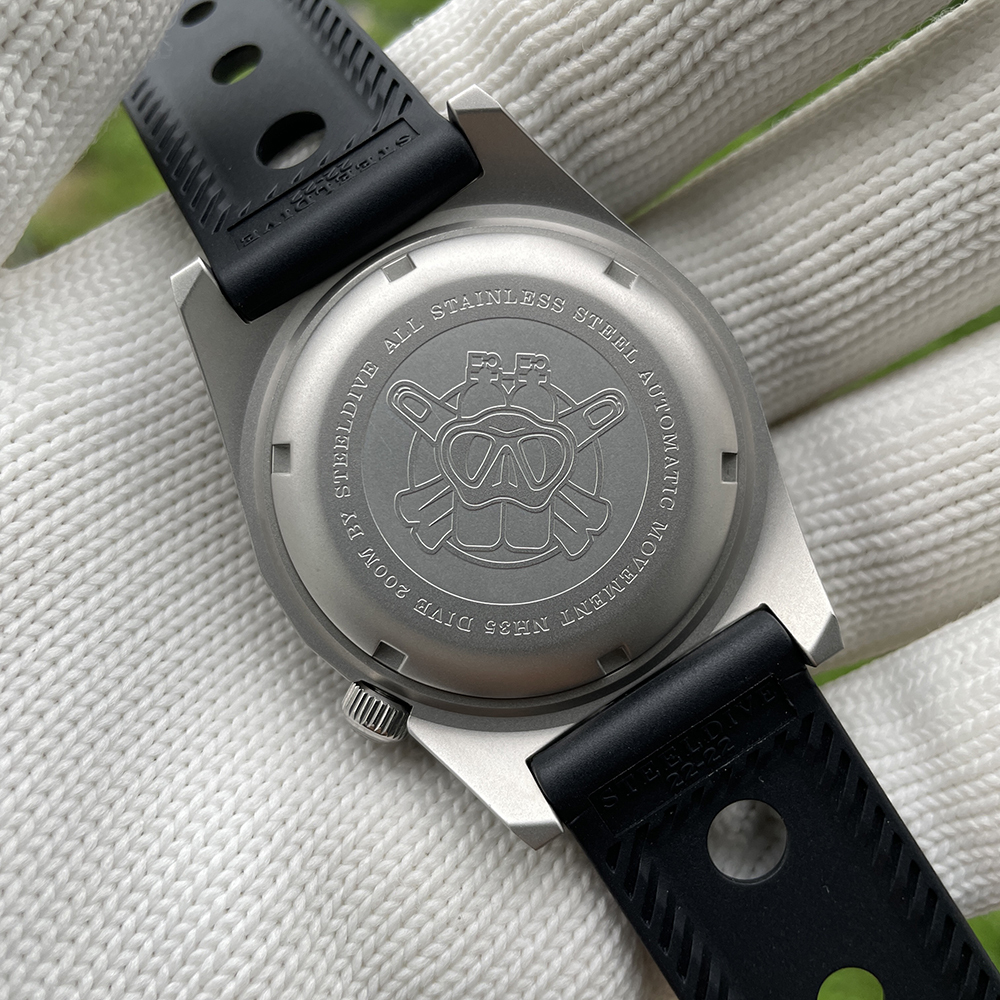 STEELDIVE Official SD1979 42mm Case Swiss Luminous Ceramic Bezel Sapphire Glass NH35 200M Waterproof Dive Watch Men