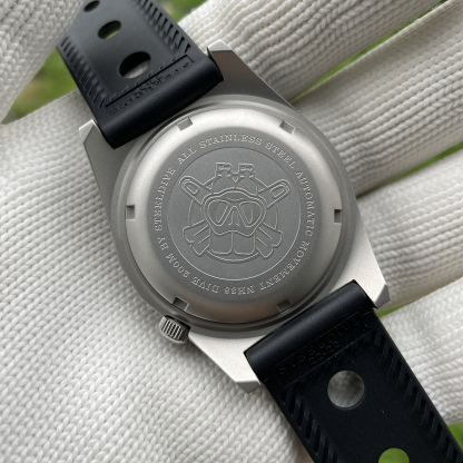 STEELDIVE Official SD1979 42mm Case Swiss Luminous Ceramic Bezel Sapphire Glass NH35 200M Waterproof Dive Watch Men