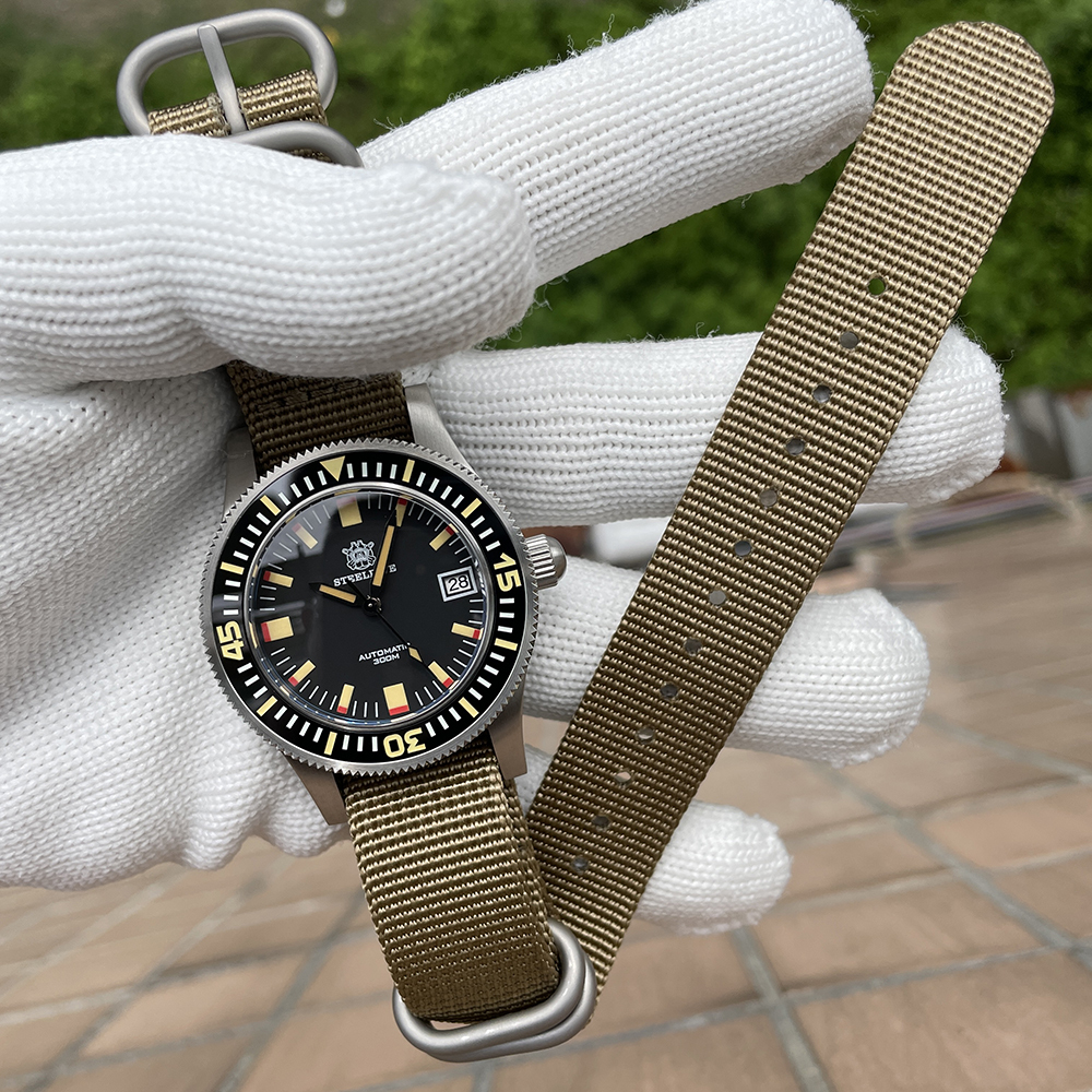 STEELDIVE Official SD1952T Super Luminous NH35 Automatic Sapphire Glass 300M Dive Watch for Men