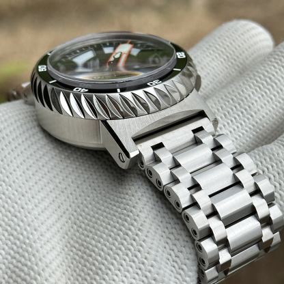 STEELDIVE Official SD1982F On Tank Bracelet Japan NH35 46.5mm Mens Automatic Watch