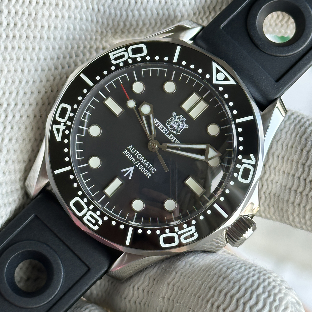 STEELDIVE Offiical SD1957L NH35 Blue Luminous Sea Ghost Watch 300m Waterproof