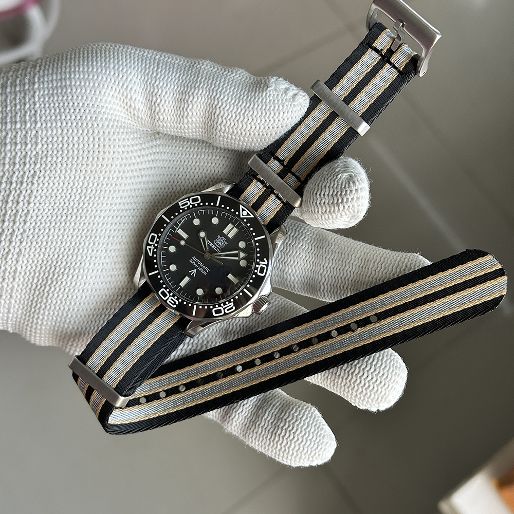 STEELDIVE Offiical SD1957L NH35 Blue Luminous Sea Ghost Watch 300m Waterproof
