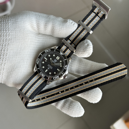STEELDIVE Offiical SD1957L NH35 Blue Luminous Sea Ghost Watch 300m Waterproof
