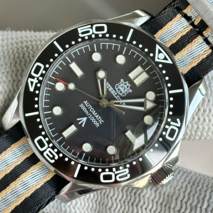 STEELDIVE Offiical SD1957L NH35 Blue Luminous Sea Ghost Watch 300m Waterproof