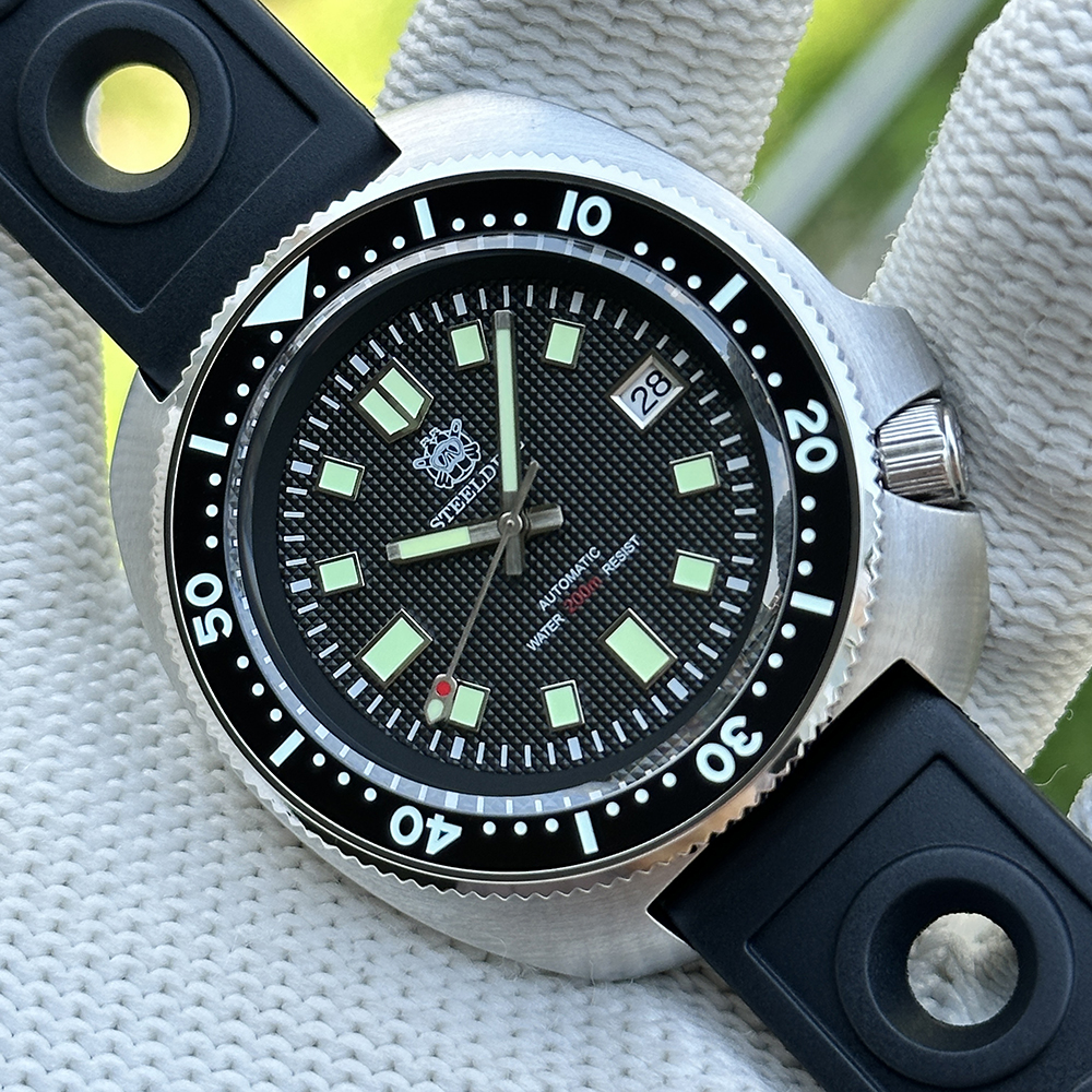 STEELDIVE SD1970F Turtle Watch/New Arrival 2026/ Japan NH35 Automatic