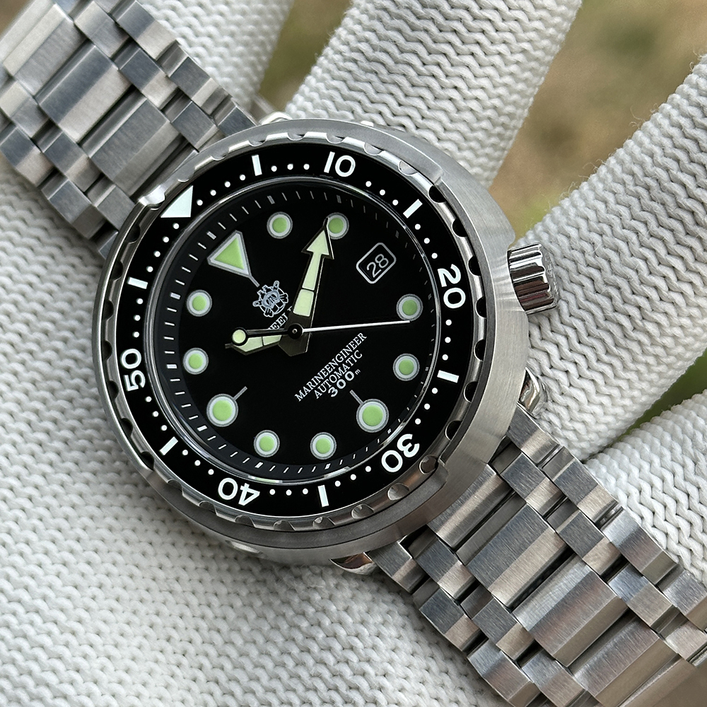 STEELDIVE Official SD1975K Japan NH35 Black Tuna Watch on Tank Bracelet