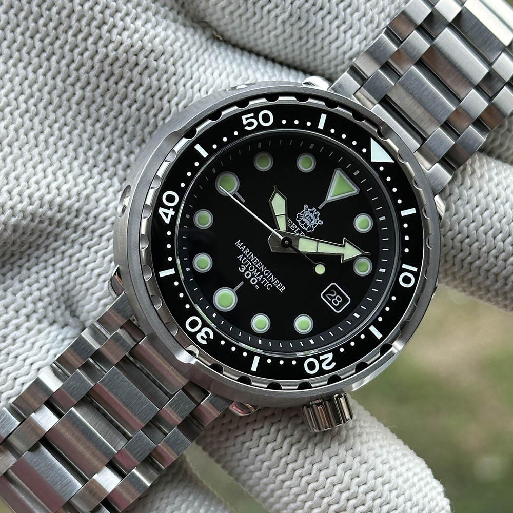 STEELDIVE Official SD1975K Japan NH35 Black Tuna Watch on Tank Bracelet