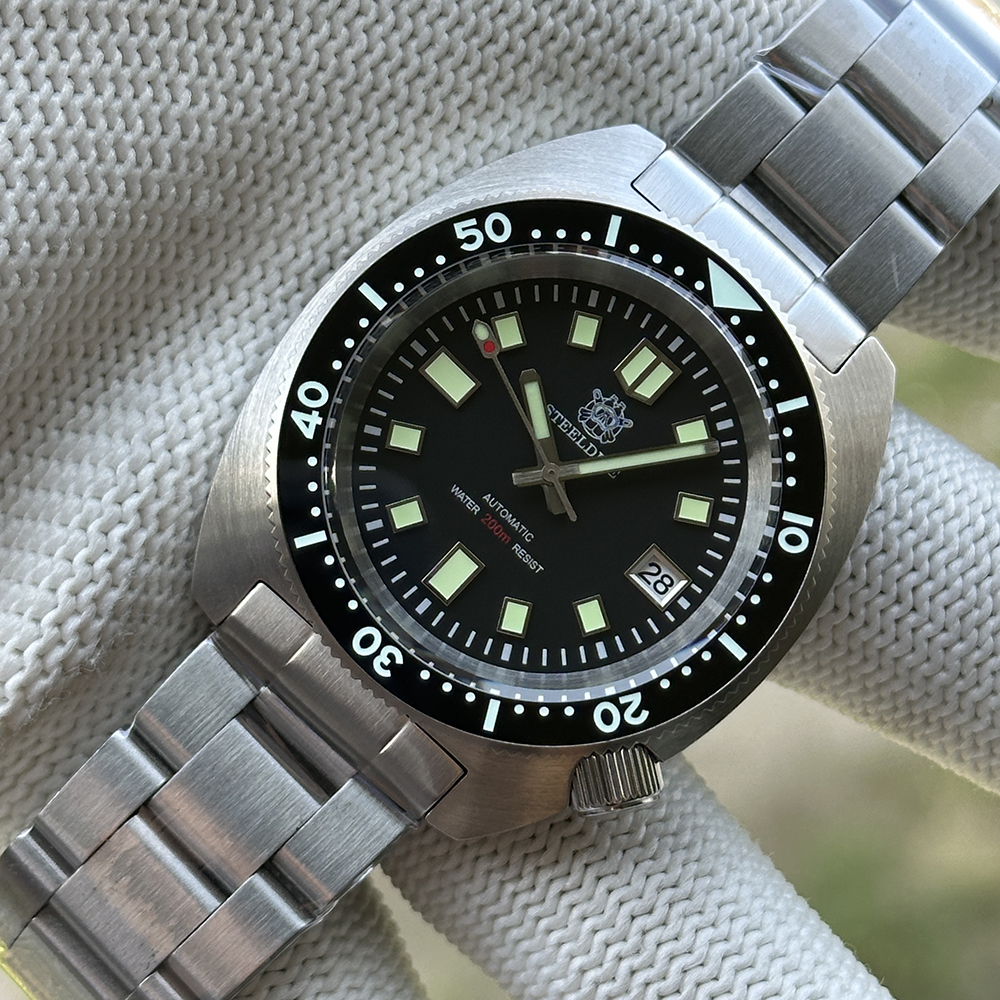 STEELDIVE Official SD1977 42mm 6105/8000 Slim Turtle on Bracelet