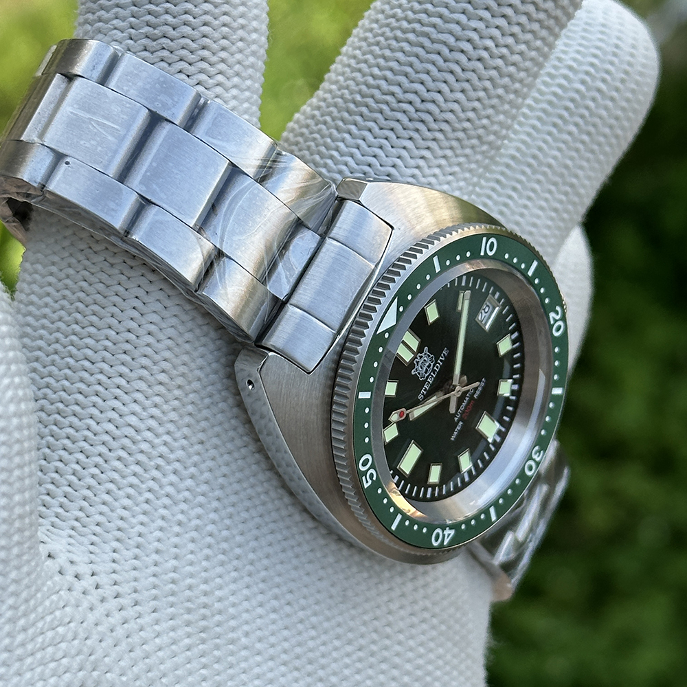 STEELDIVE Official SD1977 42mm 6105/8000 Slim Turtle on Bracelet