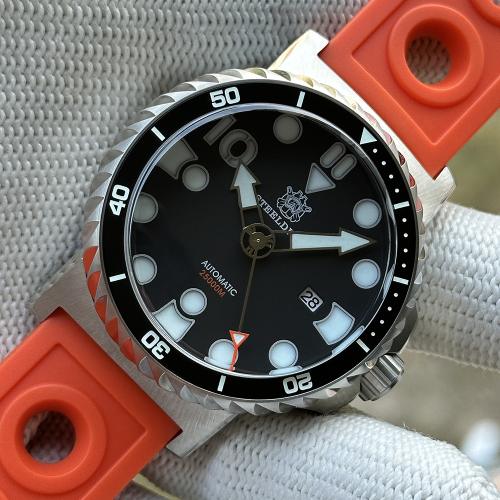 STEELDIVE SD1982H 46.5mm Automatic Dive Watch | NH35 Sapphire Ceramic Bezel