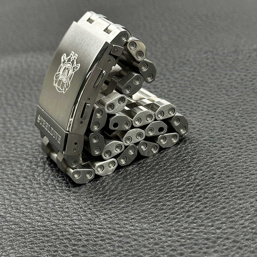STEELDIVE Official TK028 28mm Tank Bracelet with V5 Extensible Clasp
