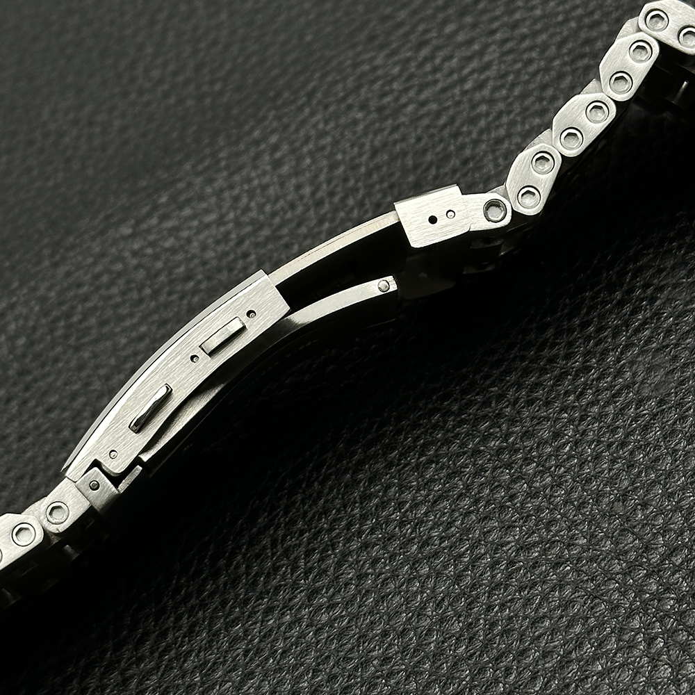 STEELDIVE Official TK028 28mm Tank Bracelet with V5 Extensible Clasp
