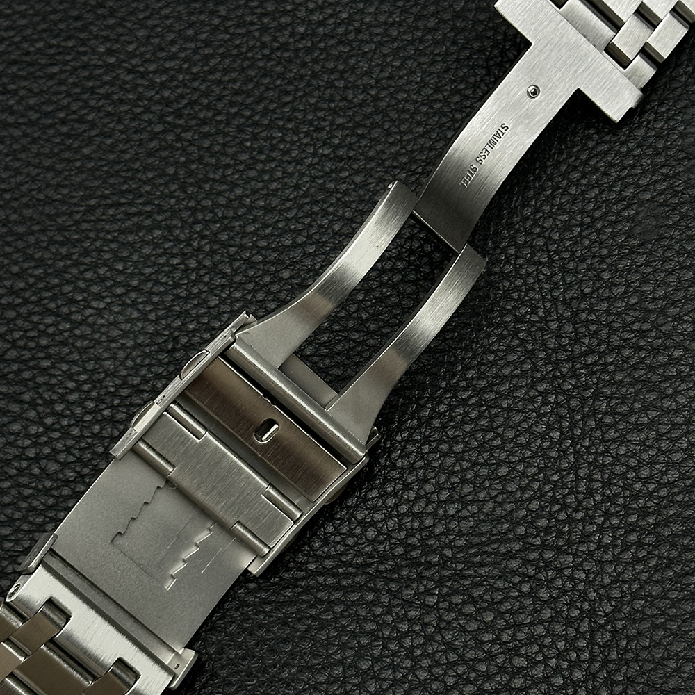 STEELDIVE Official TK028 28mm Tank Bracelet with V5 Extensible Clasp