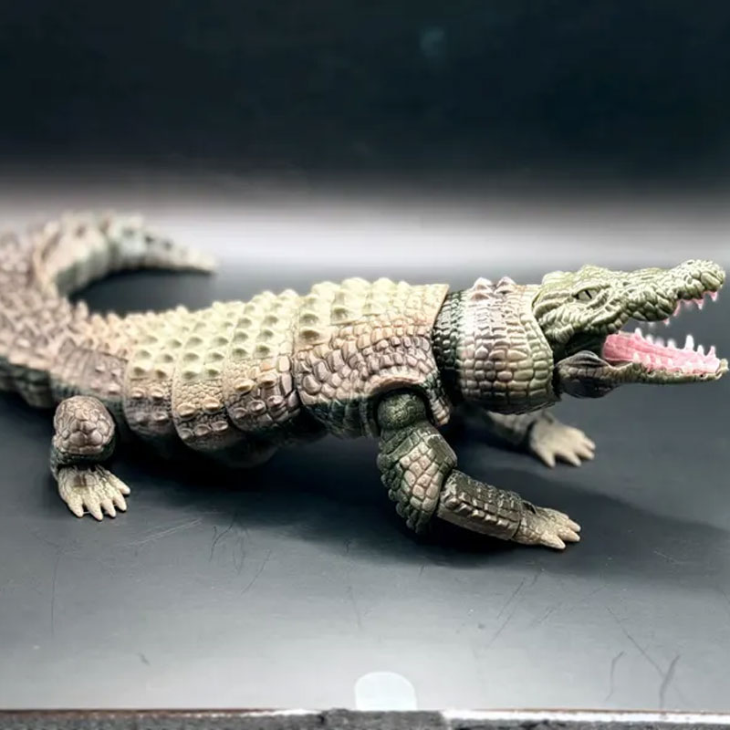 3D Printed Realistic Articulating Saltwater Crocodile with Opening Mouth