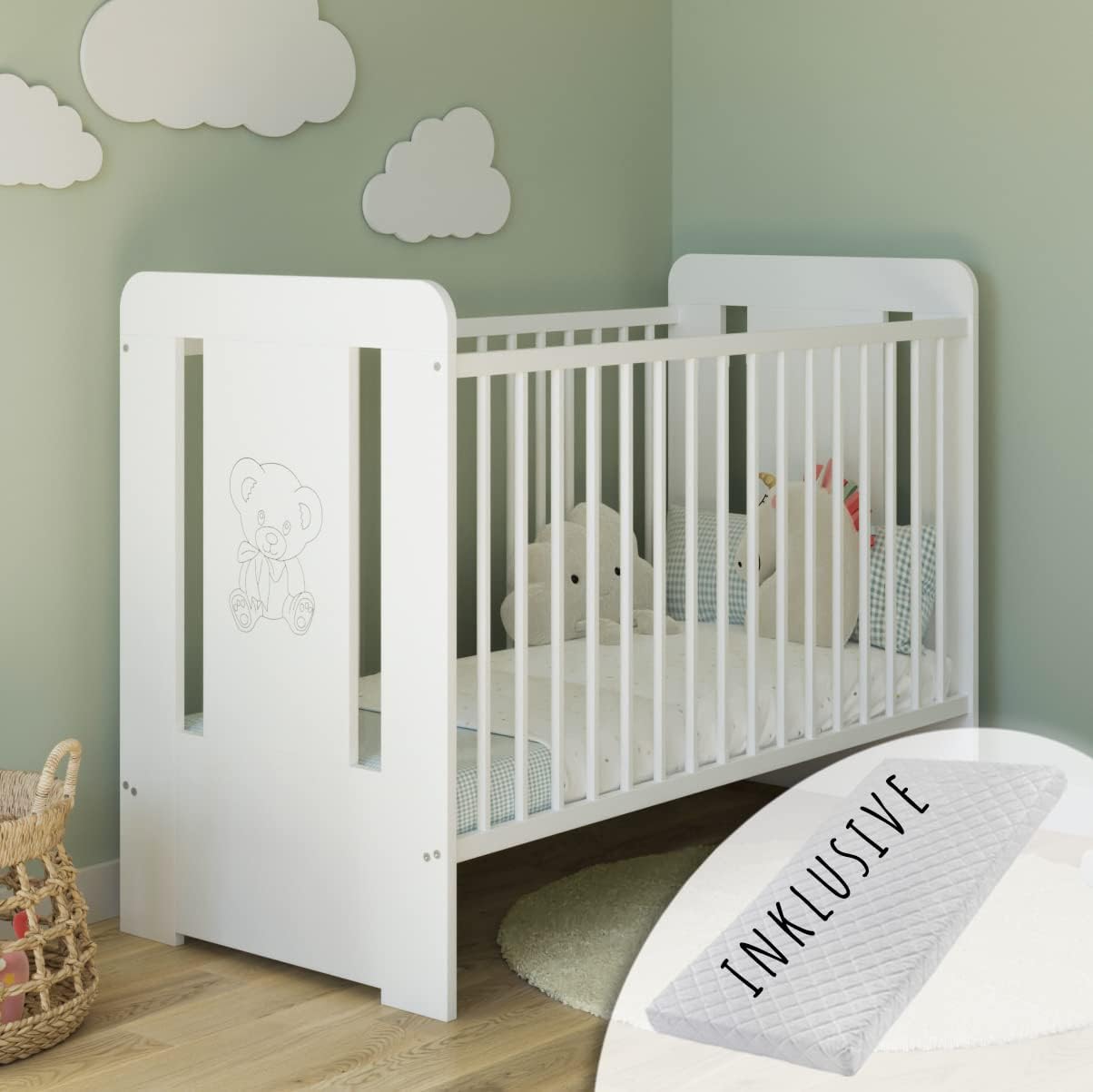 NEXAMARKET Babybett Gitterbett mit Matratze & Teddybär Gravur 60x120 höhenverstellbar | herausnehmbare Sprossen Weiss Made in Europe