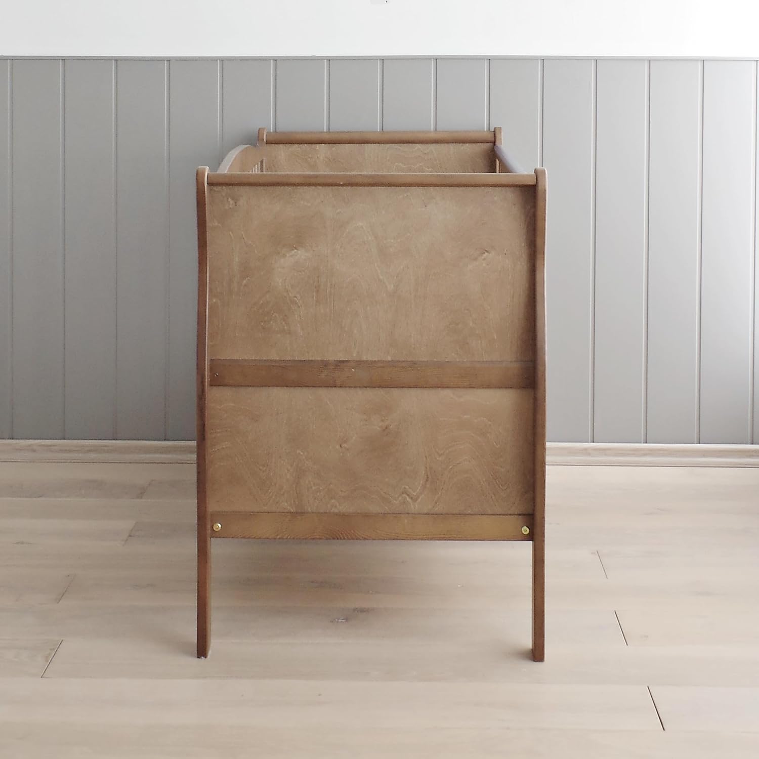 NEXAMARKET Noble Cot - Babybett - 120 x 60 cm - Rustikal, Vintage, Retrostil - höhenverstellbares Gitterbett - mit Lattenrost und herausnehmbaren Sprossen - Kiefernholz - Natürlich - Hellbraun