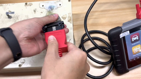 Autel MP808BT Pro OE-level diagnostic step 1