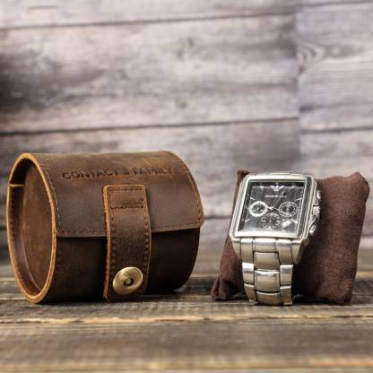 Single Watch Leather Travel Case – Retro Cylinder Protector