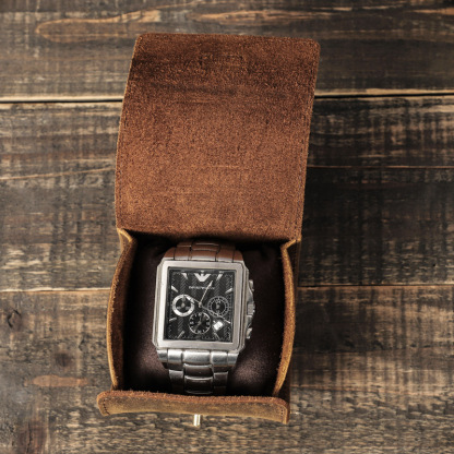 Single Watch Leather Travel Case – Retro Cylinder Protector