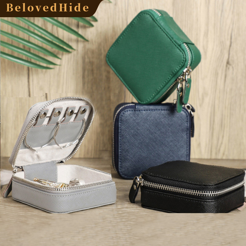 Modern Cross-Grain Leather Jewelry Box – Luxury Anniversary Gift for Her