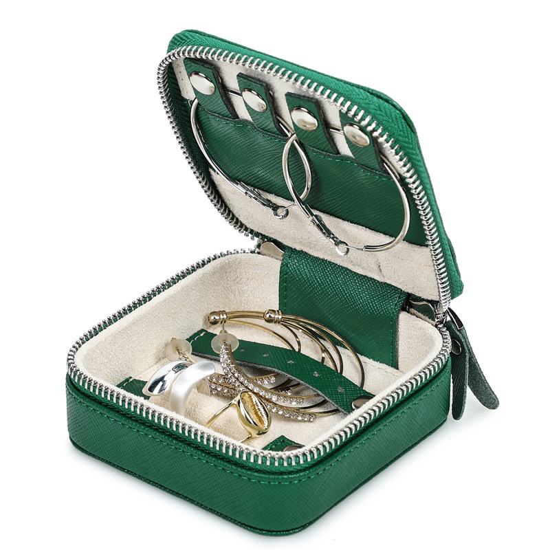 Modern Cross-Grain Leather Jewelry Box – Luxury Anniversary Gift for Her