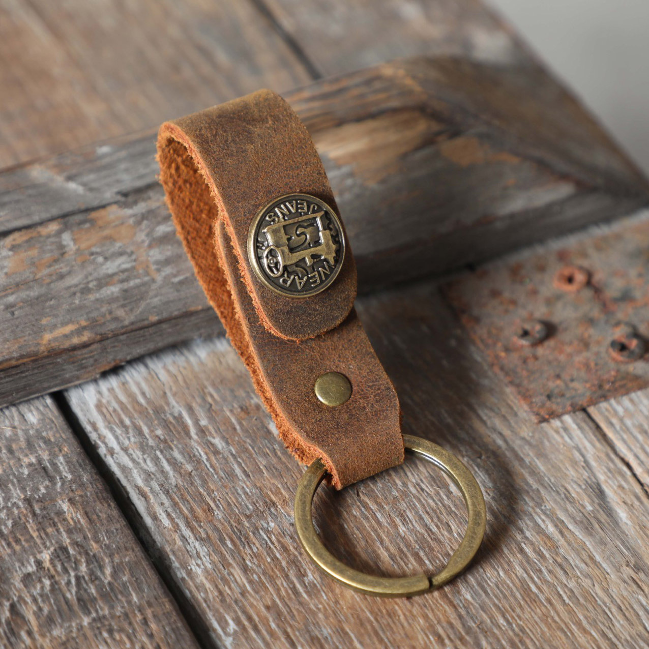 Handmade Leather Keychain - Vintage Key Holder (Assorted Colors)YHno