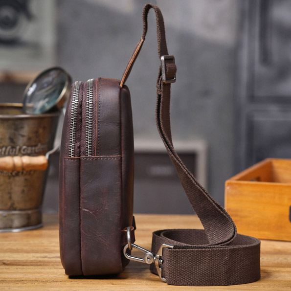 Retro Leather Crossbody Phone Bag - Men's Chest Sling Pack