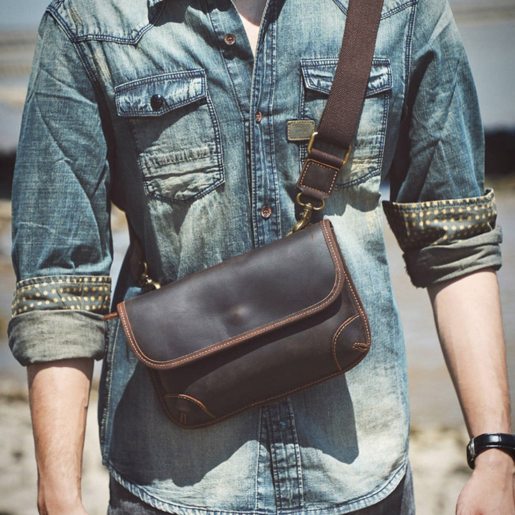 Compact Leather Crossbody Phone Bag - Men's Minimalist Chest Pack