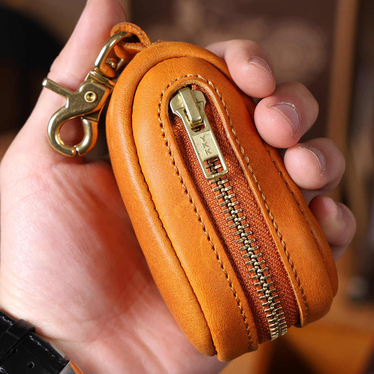 Universal Leather Car Key Cover - Cylinder Key Pouch (Black, Coffee, Sunset)