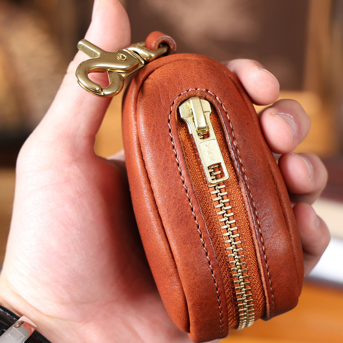 Universal Leather Car Key Cover - Cylinder Key Pouch (Black, Coffee, Sunset)