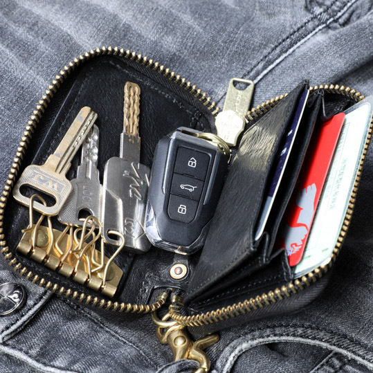 Leather Waist Key Holder with Driver’s License Slot - Anniversary Gift (Black)YH6688