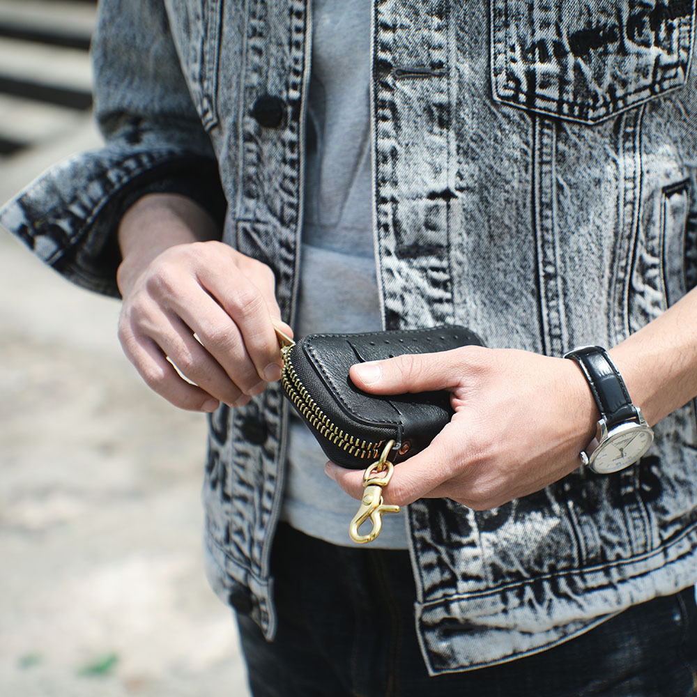 Leather Waist Key Holder with Driver’s License Slot - Anniversary Gift (Black)YH6688