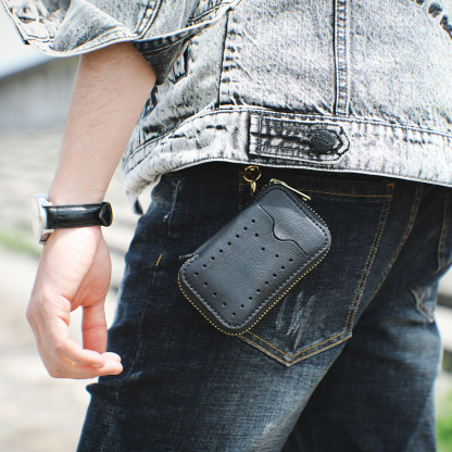 Leather Waist Key Holder with Driver’s License Slot - Anniversary Gift (Black)YH6688