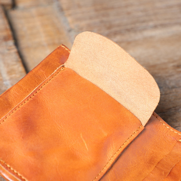 Ultra-Thin Women's Short Wallet – Retro Veg-Tanned Leather Bifold (Black, Brown)YHHS5009Short