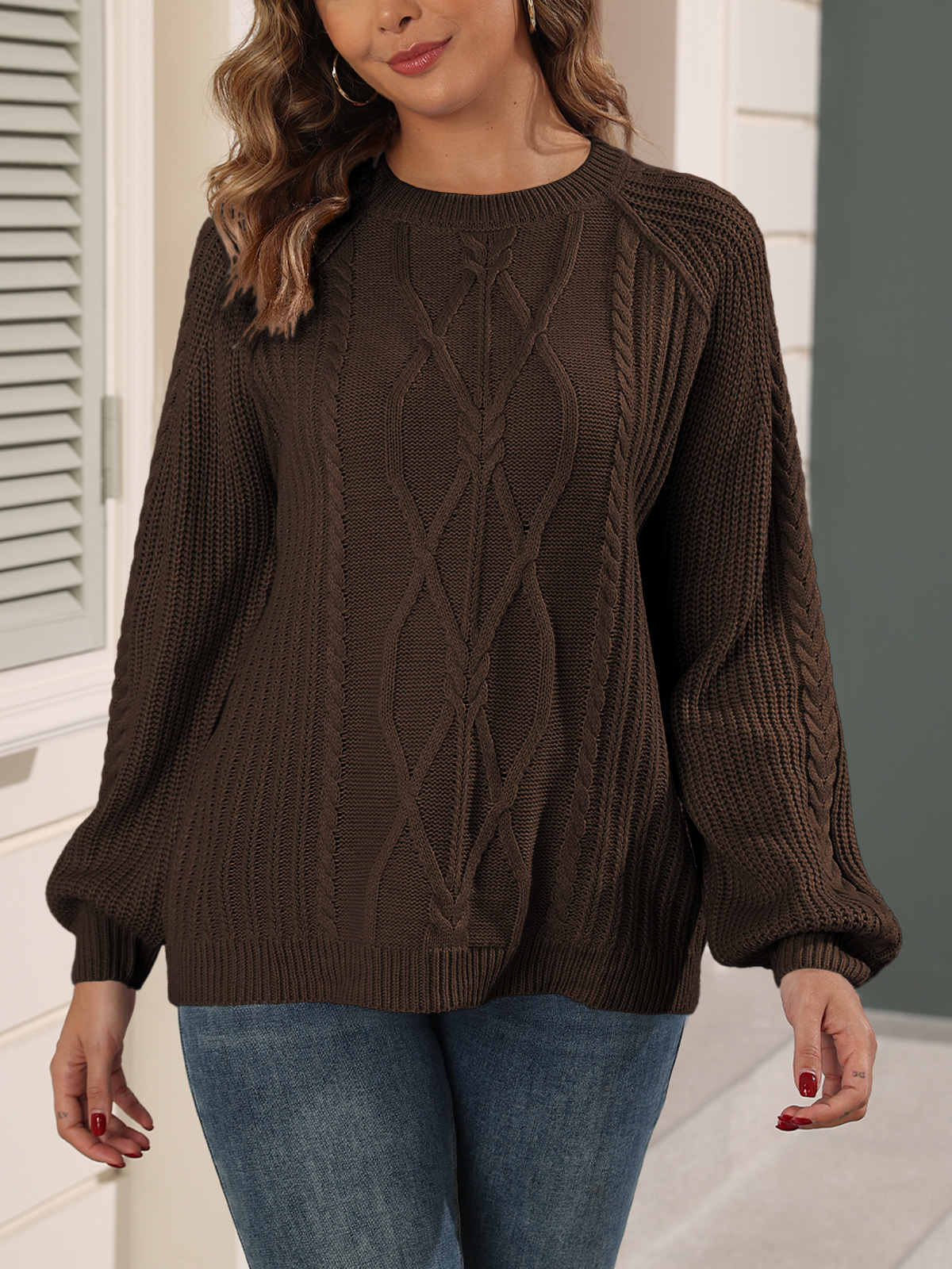 Womens Chunky Cable Knit Pullover 252313