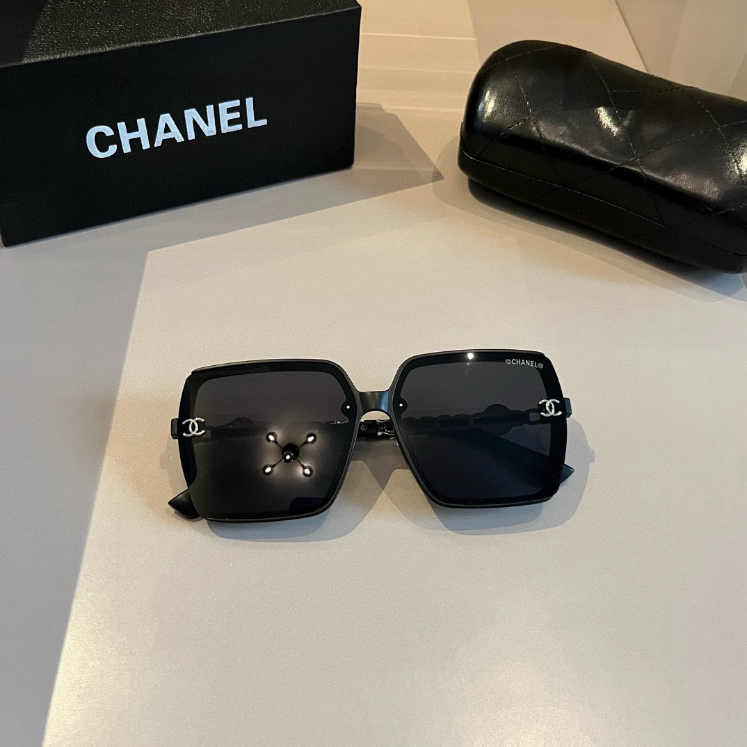 chanel-Sunglasses