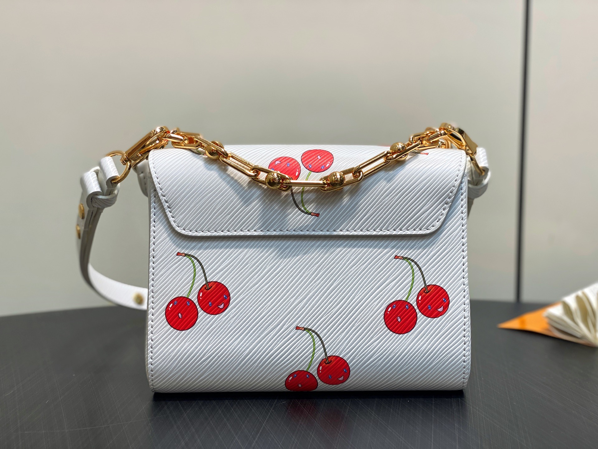 lv