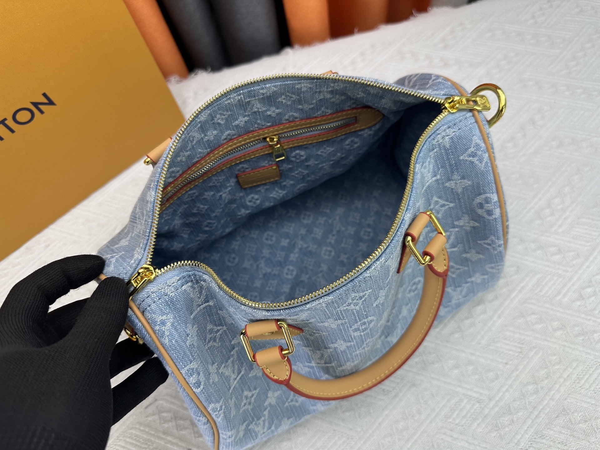 lv