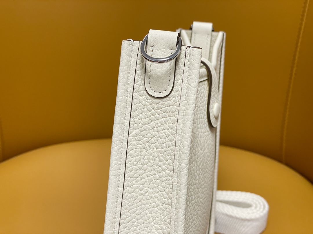  Evelyn Cream White